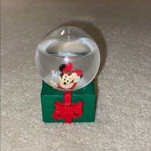 Rare 2001”BROKEN”Minnie Mouse JC Penney Snow Globe